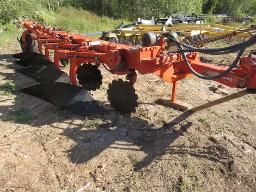 charrue Kuhn Vari-Lander déclencheur hydraulique, 4 raies ajustables