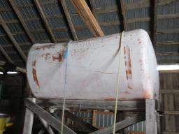 réservoir en PVC 300 gals 