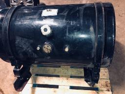 réservoir à diesel pour camion  Mack 78 gals avec support 