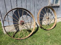 2 roues en acier 