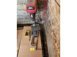 Skil press drill 