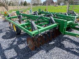 J.D. 714 chisel 9 shank 12 ft tandem 
