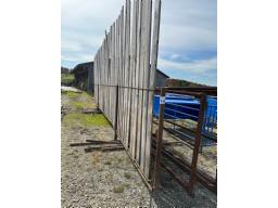 2 windbreak  w/wood planks ( buyer's choice)