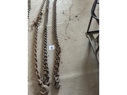 3 chaines dont une  20 pds- 16 et 13 pds  avec crochets 