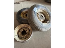 2 roues, une 11.5 et un e 9.5L15  & une jante