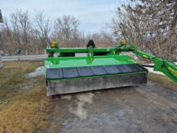 faucheuse conditionneuse à disques J.Deere Moco 936, 11.5 pds, modèle à rouleaux, 1000 tours, lumières 