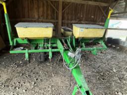 planteur à maïs J.Deere 7000, 4 rgs, moniteur 