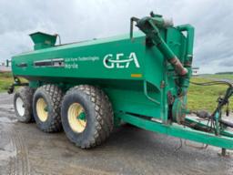 citerne à fumier GEA Houle, 5250 gals, 3 essieux articulés ( reconditionnée en 2018) ( exposé sur place Expo-Champs )