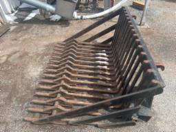 fourche à roche Cotech 60 pces att. Alo ( ( article localisé à la ferme du consignataire) tel: 514-977-7716