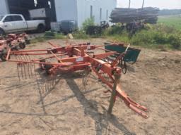 Kverneland  9042T rotate hay rake 12 ft, tandem 