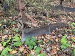 steel digger plow 3 pth; 