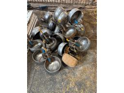 25 stainless steel water bowl  ( buyer's choice)