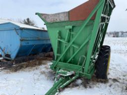 lateral dump trailer J.D. 13.6X38 tires 