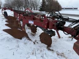 Gregoire Besson reset plow 5 furrow, adjustable 12 to 20in