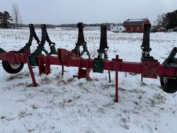 Brillion subsoiler 5 shanks 3 pth