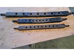 barres trou&eacute;es 