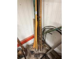 r&acirc;teaux- pioches etc 