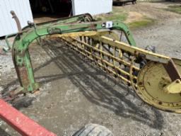 J.Deere hay rake  (right)