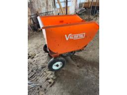 Val Metal feed cart 