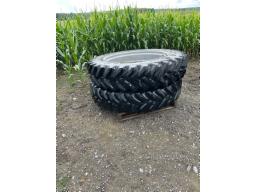 2 roues 380/90R46    40%  tel: (438) 340-6037