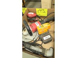 LOT COMPRENANT (1) SABLEUSE, (1)  RECTIFIEUSE &Agrave; AC