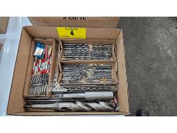 LOT DE FORETS ASS., AVEC (1) PORTE-OUTILS