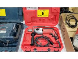 PERCEUSE 2 VITESSES "MILWAUKEE", AVEC COFFRE
