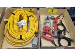 LOT DE (2) OUTILS DONT (1) MEULEUSE "MILWAUKEE" ET