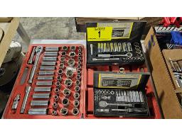 LOT DE (3) ENS. DE DOUILLES ET RATCHET 3/8 DRIVE "