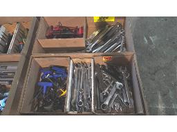 ENS. DE CL&Eacute;S M&Eacute;TRIQUES ET IMP&Eacute;RIALES ET CL&Eacute;S "ALLE