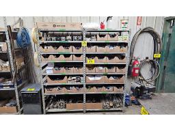 LOT DE (2) &Eacute;TAG&Egrave;RES 24" X 72" X 75", CONTENU DE CY