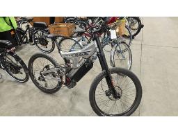 V&Eacute;LO &Eacute;LECTRIQUE "INTENSE VERTICAL PIVOT M3 - ULTRA