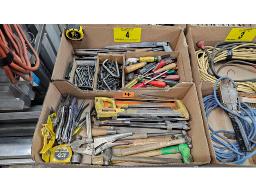 LOT COMPRENANT TOURNEVIS, CL&Eacute;S "ALLEN", PINCE "VIS