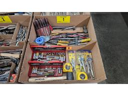 LOT DE (2) BO&Icirc;TES D'OUTILS, (3) PINCES "VISE GRIP"