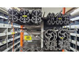 LOT D'ENV. (133) APPLIQU&Eacute;S MURAUX ORNEMENTAUX, DIV