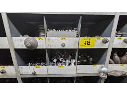 LOT D'ENV. (7009) UNIT&Eacute;S D'ACCESSOIRES, CAPS POUR 