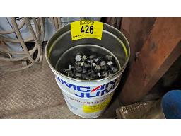 CHAUDI&Egrave;RE DE BOULONS ET &Eacute;CROUS