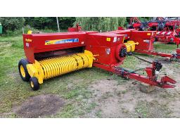 PRESSE &Agrave; BALLES CARR&Eacute;ES "NEWHOLLAND", MOD. BC5070 