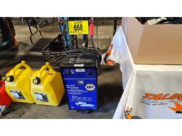 CHARGEUR &Agrave; BATTERIES NAPA, 2 &Agrave; 200 AMP.