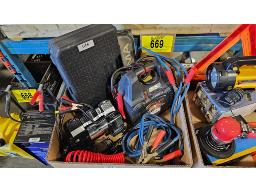 LOT COMPRENANT CHARGEUR ET SURVOLTEUR, C&Acirc;BLE &Agrave; SUR