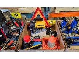 LOT COMPRENANT SABLEUSE PNEUMATIQUE, C&Ocirc;NE TRIANGLE