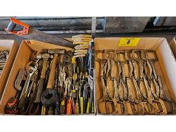 LOT COMPRENANT (12) PINCES VISE GRIP EN C, MARTEAU