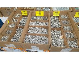 LOT DE BOULONS DE DIVERSES GROSSEURS ET LONGUEURS 