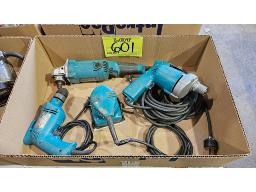 LOT COMPRENANT PERCEUSE, RECTIFIEUSE, SABLEUSE MAK