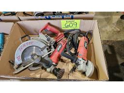 LOT COMPRENANT (1) SCIE RONDE SKILSAW ET (2) RECTI