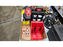 LOT DE (2) SUPPORTS PACKOUT