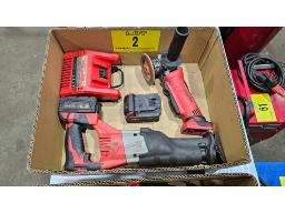 LOT COMPRENANT PASSE PARTOUT &Agrave; BATTERIE AVEC RECTI