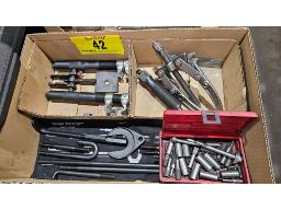 LOT COMPRENANT PULLER TEXAS TWISTER DIVERS, EXTRAC
