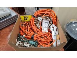 LOT COMPRENANT MULTIPRISES, EXTENSIONS, ETC.