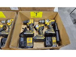 LOT DE (2) PERCEUSES, (1) VISSEUSE DEWALT 20 V AVE